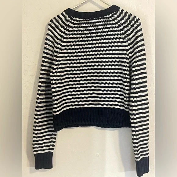 Vineyard Vines Blue and White Striped Sweater - Picture 5 of 6